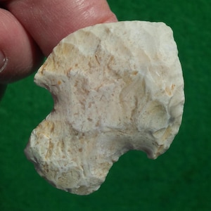AUTHENTIC MISSOURI ARROWHEAD 1-7/8&quot; Kampsville Barbed with Hi Quality Flaking from Burlington Chert - Shows Evidence of Ancient Resharpening