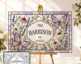 Letrero de boda con apellido, recuerdo floral de imitación de vidriera con mariposas y flores silvestres, plantilla de Canva para manualidades, número de mesa gratuito de 5x7 T034