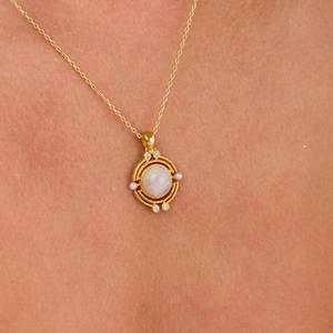 Handmade Moonstone Necklace, Minimalist Necklace , Gemstone Necklace, Birthstone Jewelry, Christmas Gift Healing Crystal Jewelry
