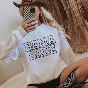 Bama Babe Crewneck, Alabama Sweatshirt, Gameday Sweatshirt, College Apparel, Sorority Merch, Tailgate Clothes, Alabama Gifts, University Tee