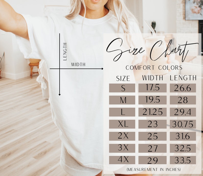 Pu&ograve; includere: Tabella delle taglie per t-shirt Comfort Colors, che mostra le misure di larghezza e lunghezza in pollici per le taglie dalla S alla 4X.