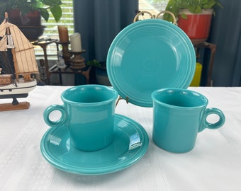 Ensemble de tasses et assiettes Fiesta turquoise vintage