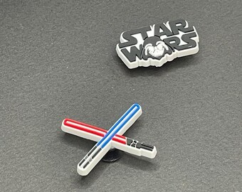 Croc charms / Lichtschwerter, "Star Wars" Schriftzug / Star Wars