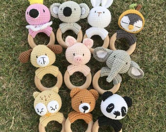 ウサギの歯固めリングのかぎ針編みパターン：赤ちゃん用ガラガラおもちゃ（PDFパターン）