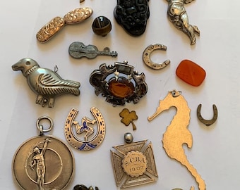 lot of interesting antique and vintage findings, featuring silver, various gemstones and paste.