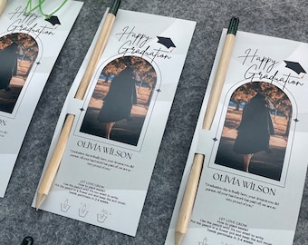 Spersonalizowany prezent w postaci długopisu z podziękowaniami na zakończenie roku szkolnego