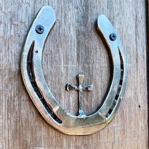 Lucky Horseshoe With Horseshoe Nail Cross, Western Decor, Christian Decor, Country Decor, Crucifix, Wall Art, Wall Decor, Wall Hanging