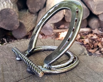 Horseshoe Tablet Stand, Phone Stand, Western Decor, Farm Decor, Hand Welded Phone Stand, Country