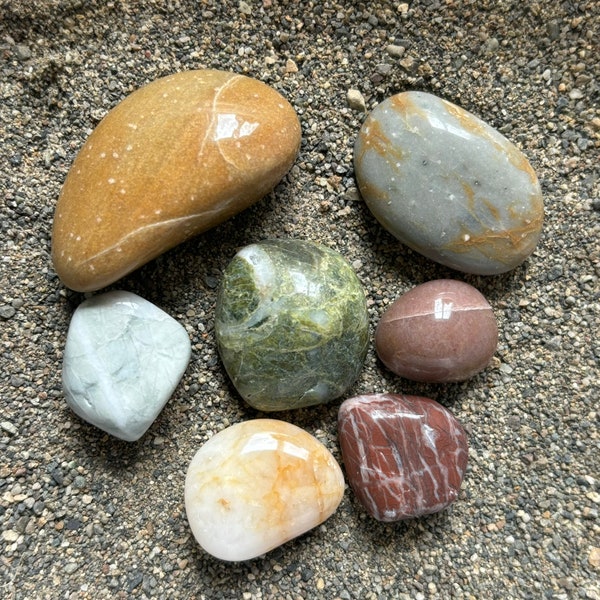7 pieces of Tumbled & Polished Ocean Rocks - Beach Stones - Pacific Ocean -  Jasper Serpentine