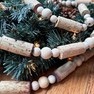 Neutral Wine Cork Garland