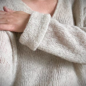 Soft Alpaca Sweater: Women&#39;s Cozy Knit Pullover, Elegant Fall Layering