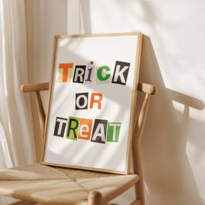 Impresión de collage de letras de revista de Halloween con truco o trato, póster digital estético imprimible de arte de pared de temporada espeluznante de víspera de Todos los Santos preppy