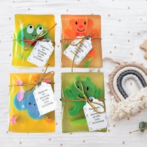 Set of 4 soaps,Personalized soaps, glycerin, bridal party favors,wedding, baby shower favors, party favors, guest gifts, frog,bear,elephant.