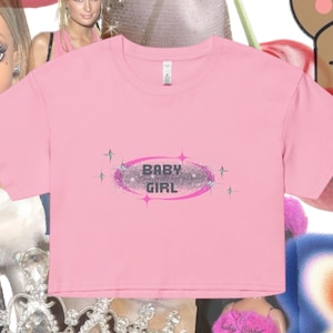 Haut court bébé fille, t-shirt bébé de l'an 2000, chemise graphique de l'an 2000, cadeau pour elle, inspiré des années 2000, graphisme unique