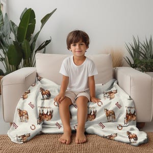 Personalized Horse Plush Fleece Blanket Customized Western Throw Blanket Equestrian Nursey Decor Blanket Baby Name Plush Cuddle Horse Throw