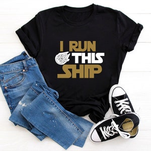 I Run This Ship Shirt, Star Wars Mom Shirt, Galaxy's Edge Disney Shirt, Jedi Shirt, Disney Star Wars, Hollywood Studios Shirt