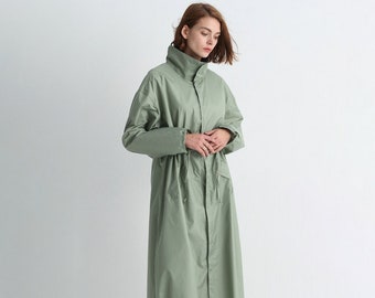 Persephone Raincoat - Elegant, breathable, figure-hugging rain poncho/rain cape/rain jacket (for cycling/hiking/everyday life)