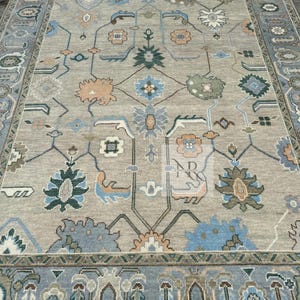 hand knotted turkish rug
