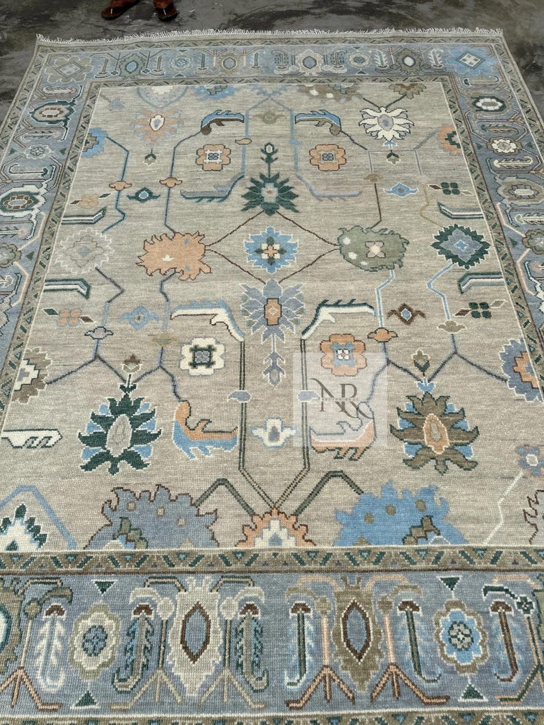 hand knotted turkish rug