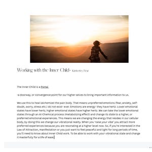 Könnte beinhalten: Eine Frau steht mit erhobenen Armen, silhouettiert vor einem Sonnenuntergang. Der Text "Working with the Inner Child - Kimberley Reur" befindet sich unter dem Bild. Der Text "The Inner Child is a Portal - a doorway, or convergence point for our higher selves to bring important information to us." befindet sich unter dem Text.