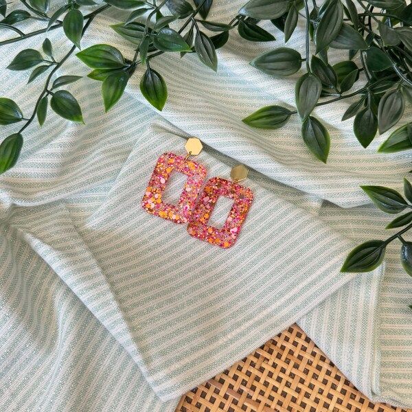 glitter earring, glitter resin.