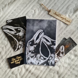 Notizbuch Set Rabe Düster Fantasy Lesezeichen Postkarte Pin