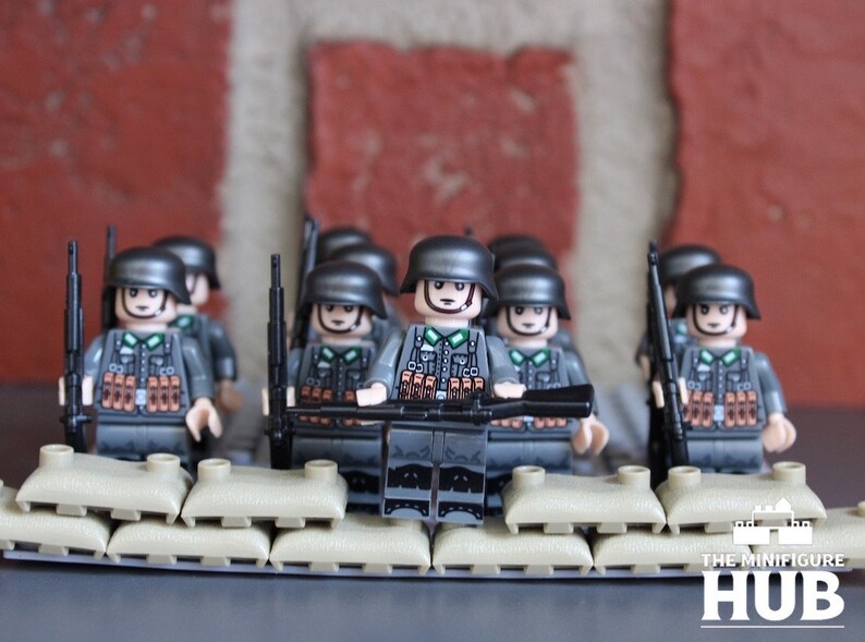 Von der Bundeswehr inspirierte Minifiguren WWII Militär Squad Bild 1