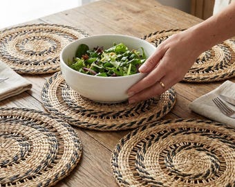 Woven Seagrass Placemat, Round Braided Table Mat, Heat Resistant Dining Mat, Vintage Tablewares Decor, Gift for Mom