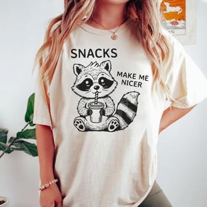 Snacks Make Me Nicer Raccoon Svg Png, Sarcastic Sayings Svg, Raccoon Lovers Gift, Adult Humour Svg, Animal Humor Shirt, Snack Lover Tee