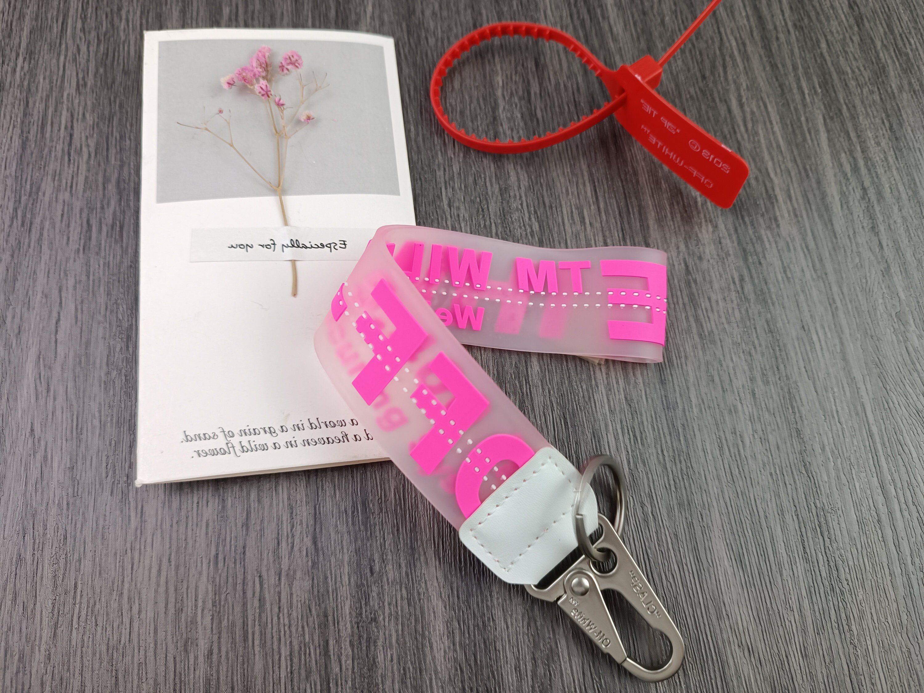 OFF WHITE Designer Lanyard Keychain Industrial Clear/Pink with Red ZipTie  NEW