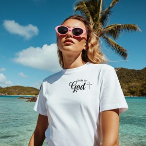 Glory to God T-Shirt: Christian Faith Graphic Tee