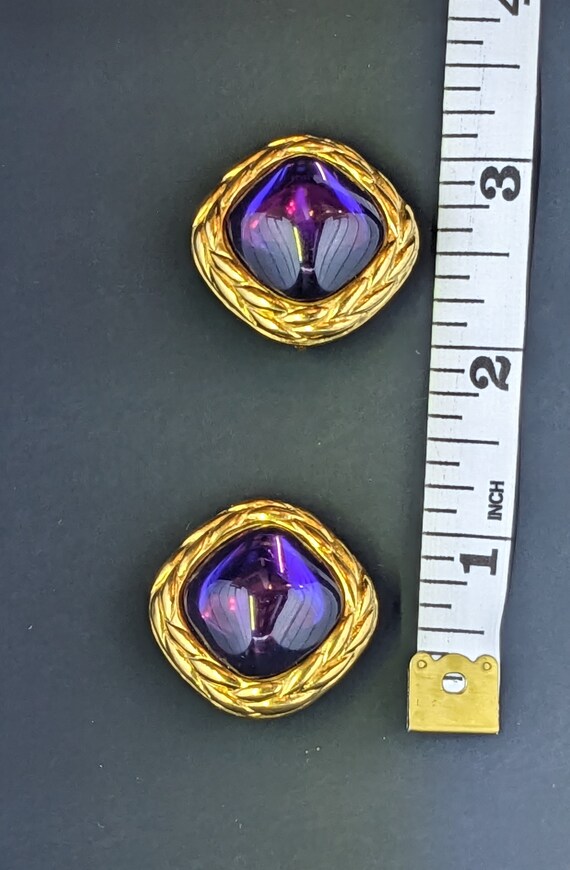 Signed Trifari purple and gold clip on earrings - image 2