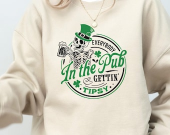 T-shirt squelette dansant tout le monde dans le pub, Saint-Patrick, ambiance de chance, t-shirt trèfle porte-bonheur drôle, trèfle mignon