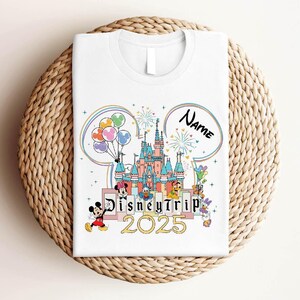 Maglietta personalizzata con nome Disney Family Vacation, viaggio Disney personalizzato, maglietta Mickey Friends, maglietta regalo Disney Family, maglietta Mickey Minnie