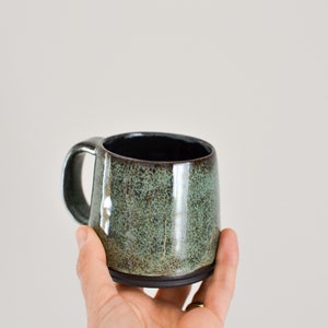 Handcrafted Black Stoneware Pottery Mug in Emerald Green, Ceramic Tumbler for Tea/Drip Coffee/Americano/Latte/Cappuccino, Cup with Handle image 7