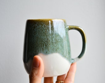 10 oz/300 ml Stoneware Green Mug, Ceramic Mug with Handle, Stoneware Tea Tumbler with Drippy Glaze, Modern Coffee Mug