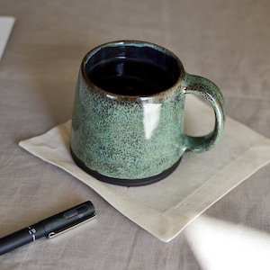 Handcrafted Black Stoneware Pottery Mug in Emerald Green, Ceramic Tumbler for Tea/Drip Coffee/Americano/Latte/Cappuccino, Cup with Handle image 4