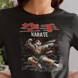 Funny Karate Cat T-Shirt Cute Taekwondo Martial Arts Tee Gift for Cat Lovers  Fighters Retro Style