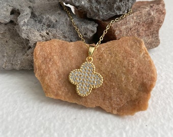 Clover Necklace • Gold Zircon Clover Necklace • Four Leaf Clover Pendant • Gift for her • Mother gift • Valentine gift