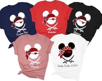 Camisetas personalizadas da Disney Piratas do Caribe para toda a família.