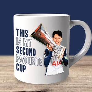 Caneca de presente Son Heung-min, vencedor da Liga Europa do Tottenham Spurs