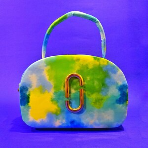 El bolso bandolera Graceful Allure con asa superior de Crysta, correas desmontables, regalo de cumpleaños para ella, regalo de esposa, regalo para mamá, cuero sintético