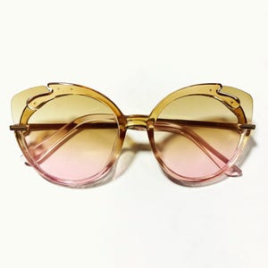 1960s Vintage Style DAISY Half Rim Round Shaped Translucent Sunglasses