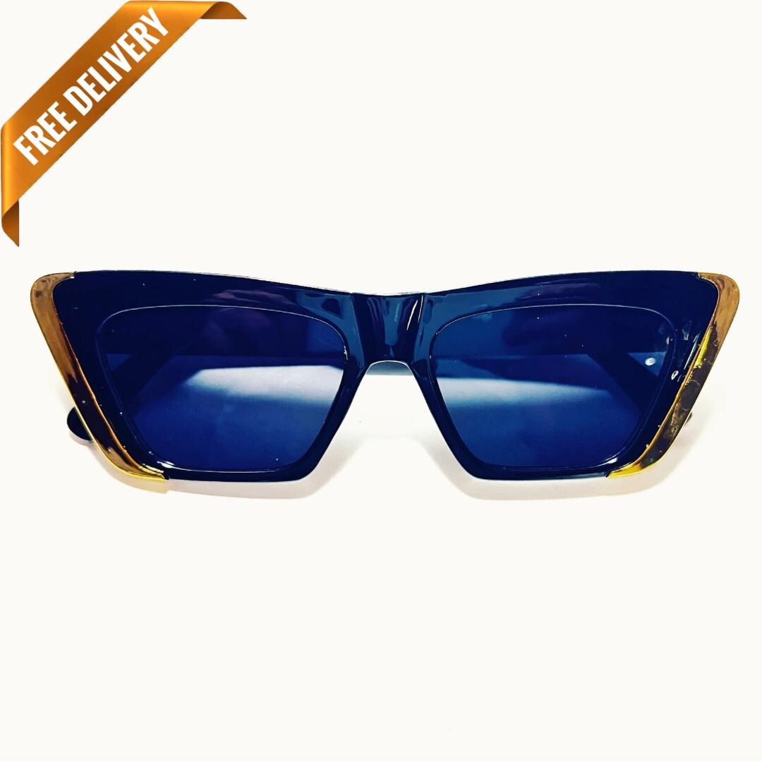 1970s Vintage Style Black Cateye Oversized Womens Sunglasses  display picture 1