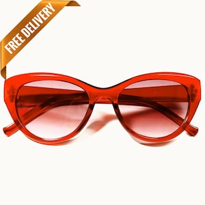 1970s Vintage Style Thick Candy Red Translucent Sunglasses