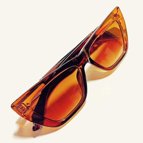 Vintage sunglasses mod caramel brown square frame lenses Amazon.com: kimorn Rectangle Sunglasses for Women Men Trendy  main image 4