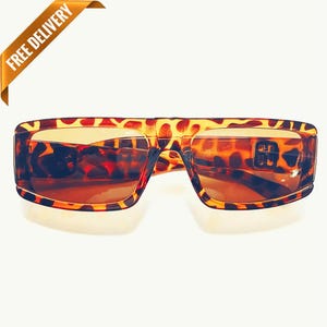 1970s Vintage Style Brown Leopard Print Oversized Sunglasses