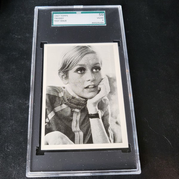 1967 Topps Twiggy Non-Sport Trading Card Graded SGC 50 Vintage Fashion Model Test Issue Very Rare!