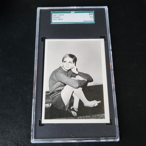 1967 Topps Twiggy Non-Sport Trading Card Graded SGC 84 Vintage Fashion Model Test Issue Very Rare! Topps Vault COA Included!