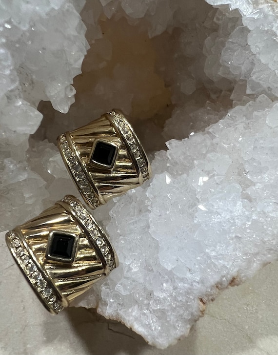 Classic gold earrings with Cz and onyx - image 1